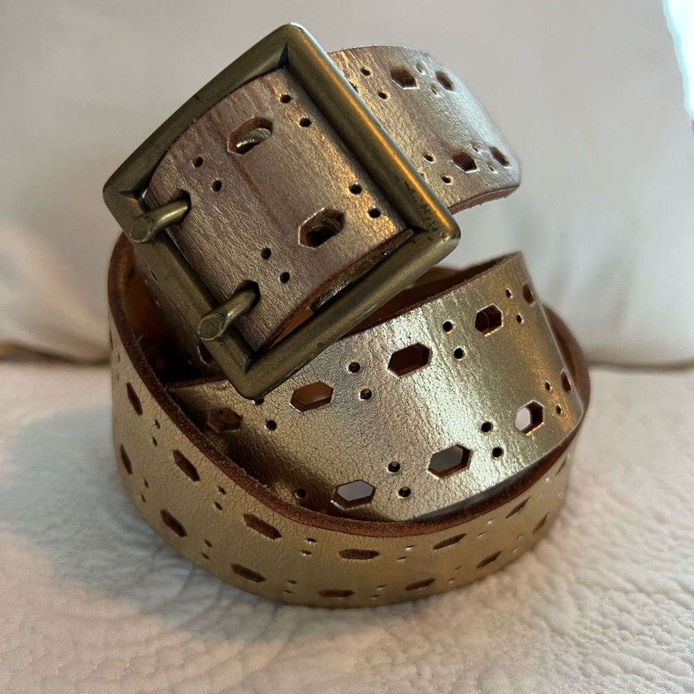 Genuine leather metallic gold double prong  1 1/4” belt sz medium